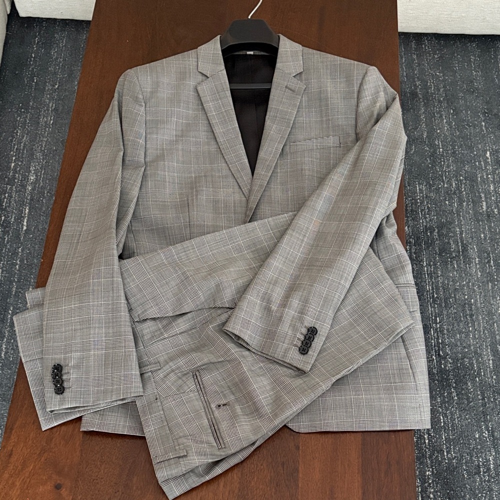 Gray Glen Check Men's Photographer Express Suit 42R 33x32
